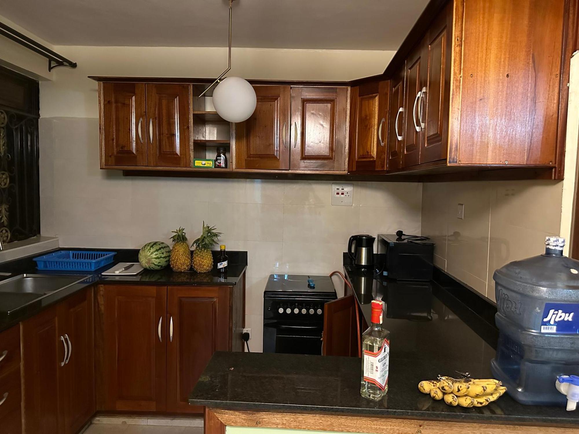 Elena & Kimberly Apartment Gulu Екстериор снимка