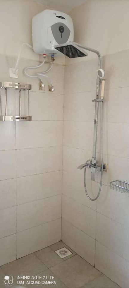 Elena & Kimberly Apartment Gulu Екстериор снимка